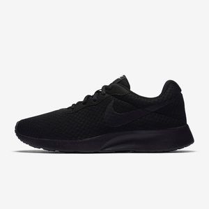 Woman's Nike Tanjun canvas black sneakers